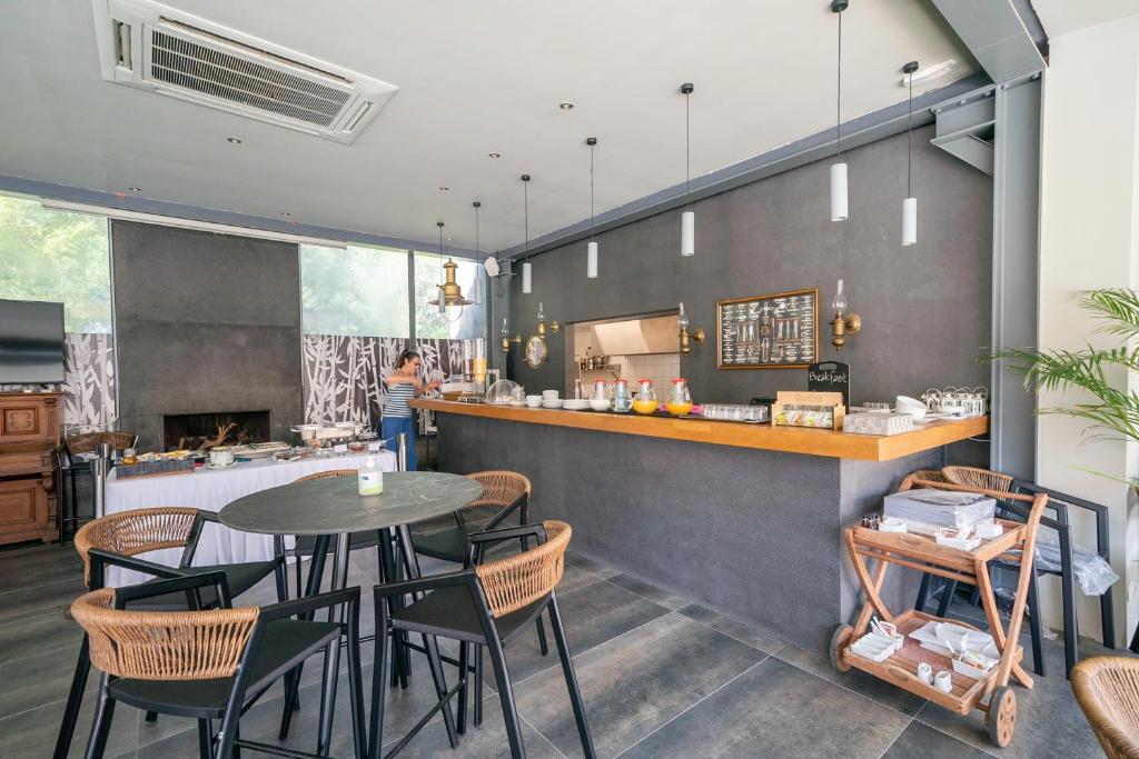 Makris Yialos Apartments - 8