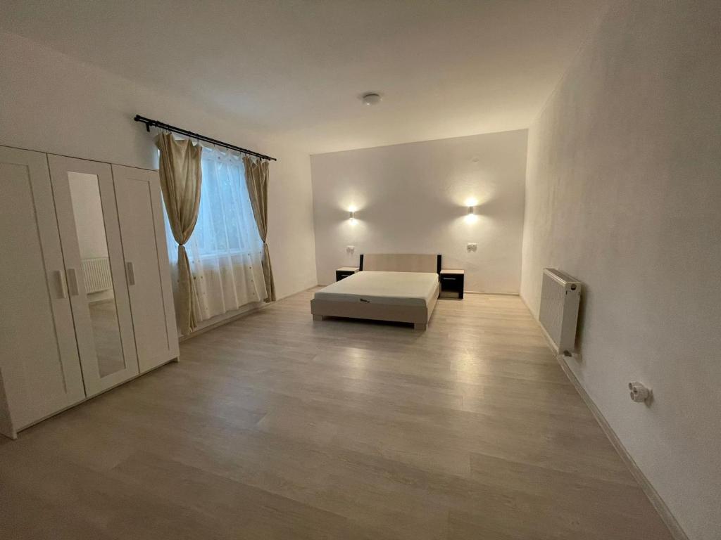 Chill House - One-Bedroom Apartment