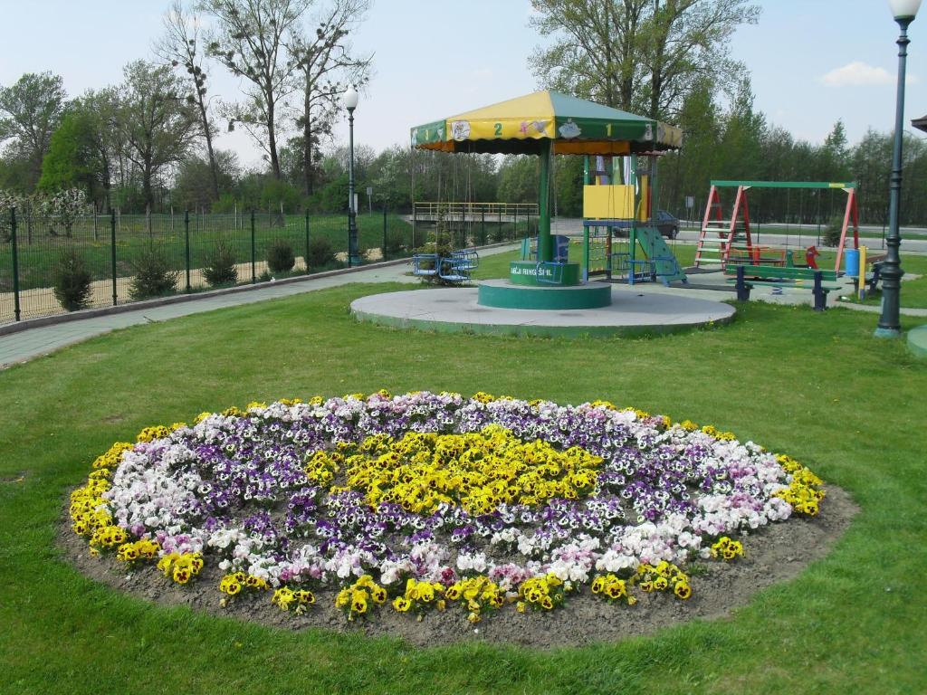 Plac zabaw dla dzieci w obiekcie Hotel Kralj