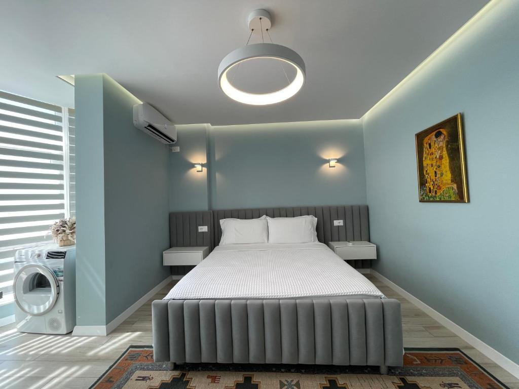 Comfort Apartment In City Center - Image 7
