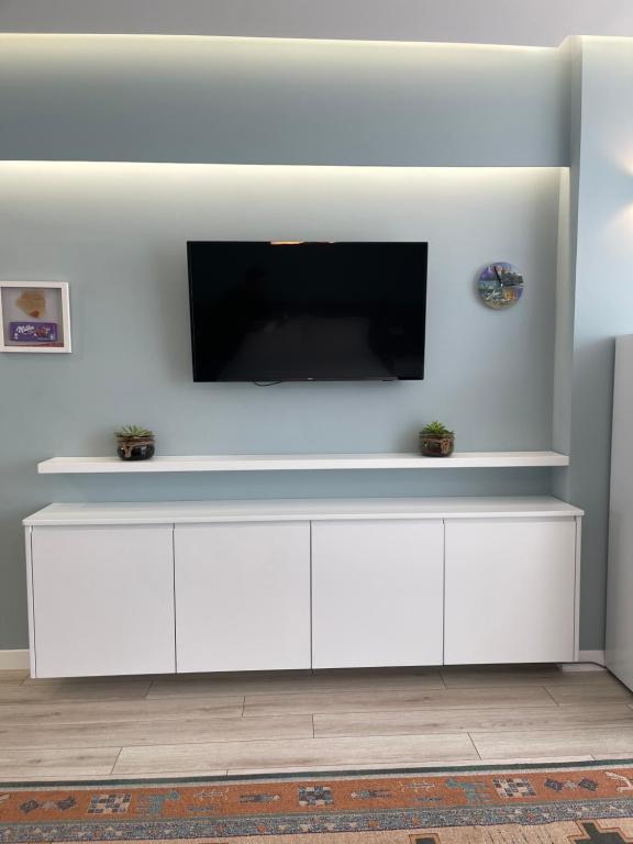 Comfort Apartment In City Center - Image 11