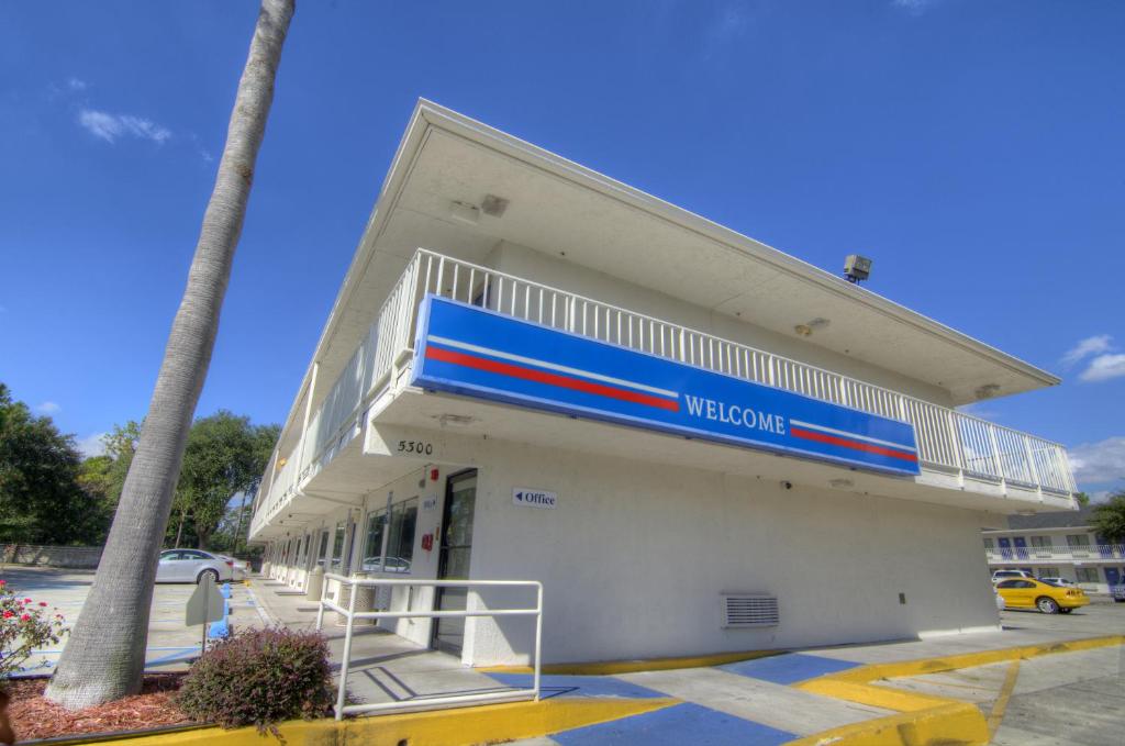 Motel 6 Orlando  Winter Park