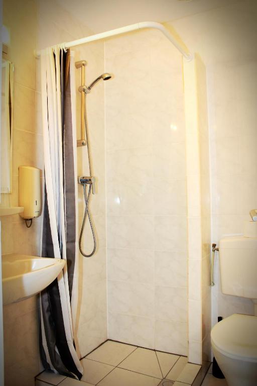 Hotel Dupuis - Resim 9