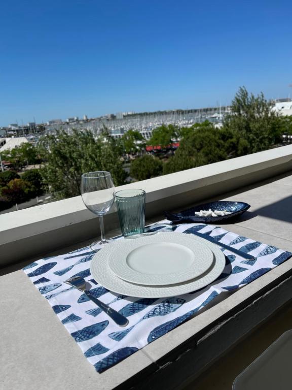 Balkón alebo terasa v ubytovaní La Terrasse sur le port - La Rochelle