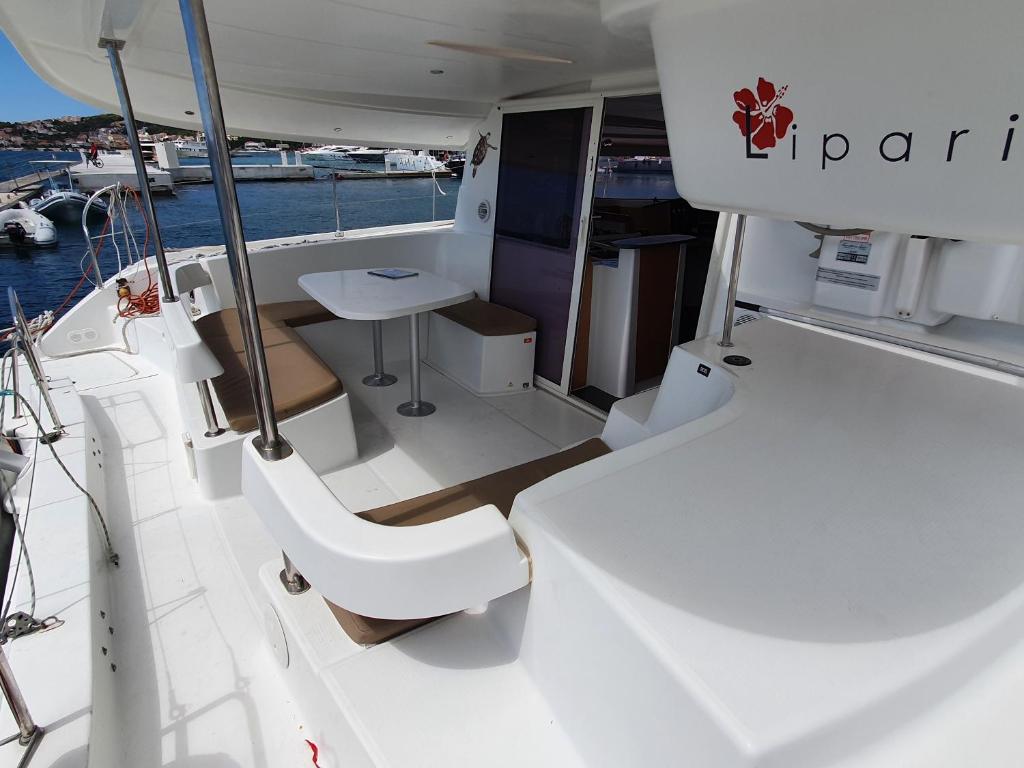 Zdjęcie z galerii obiektu Luxurious yachthouse w Korfu