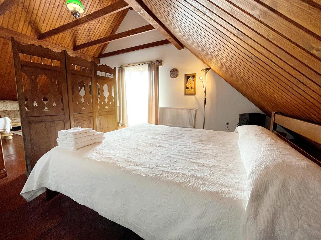 Villa Zoryany Dvir - Superior Double Or Twin Room With Mountain View