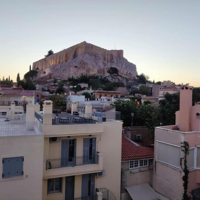 A general mountain view or a mountain view taken from Az apartmant