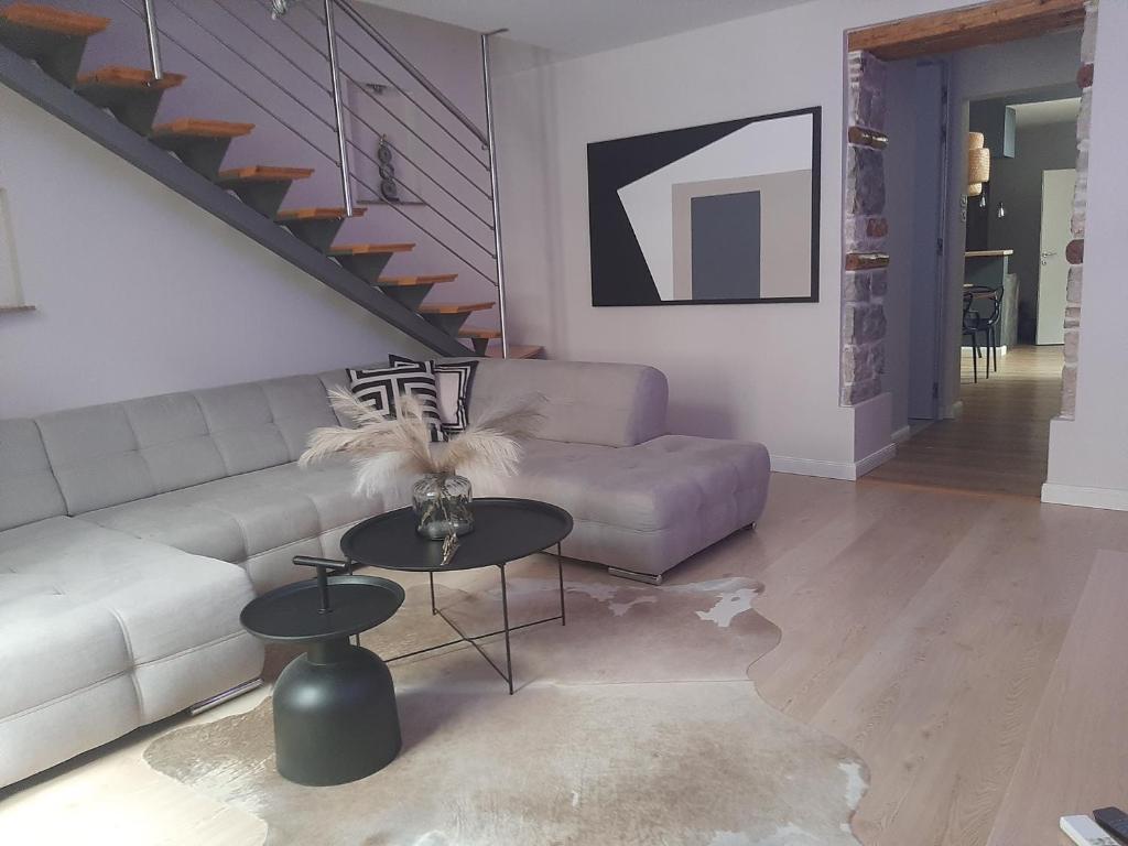 Arena Design Apartments with FREE Private Parking and with a terrace - 12