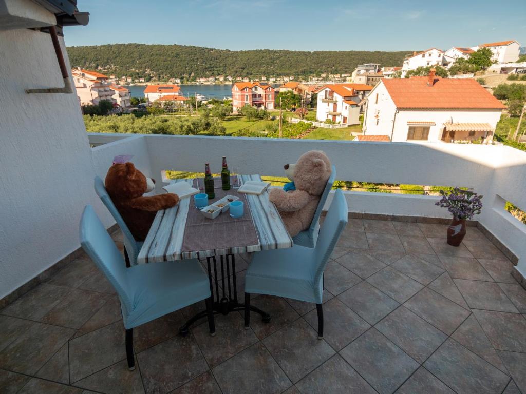 Fotografia z galérie ubytovania Apartments with a parking space Supetarska Draga - Donja, Rab - 14152 v Rabe