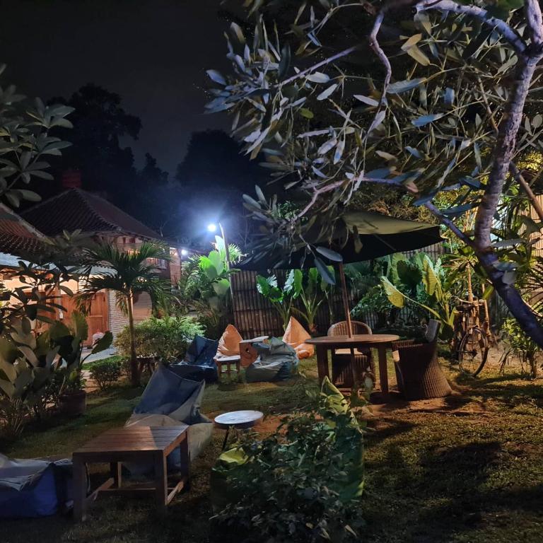 Zahrada ubytování Villa Kayu Yogyakarta
