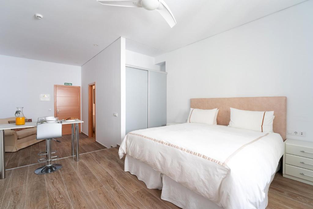 Posteľ alebo postele v izbe v ubytovaní Estudio 2 PAX by costablancarent