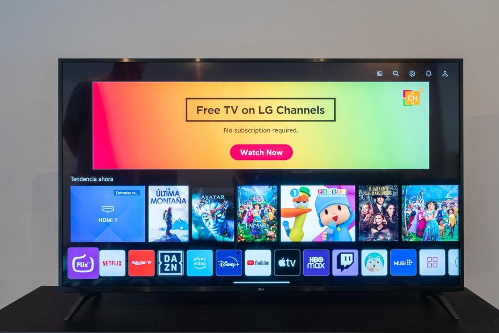 Televízia a/alebo spoločenská miestnosť v ubytovaní Estudio 2 PAX by costablancarent