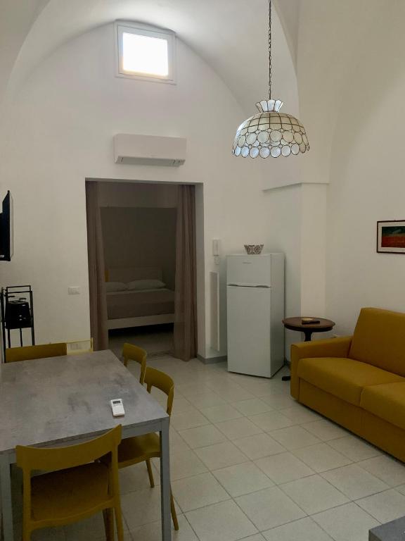 Posedenie v ubytovaní InterMezzo 2 - located in the center of Salento equidistant from the 2 seas