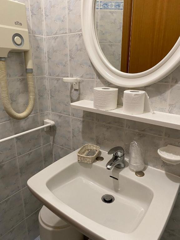 Koupelna v ubytování Hotel Royal-Spiaggia