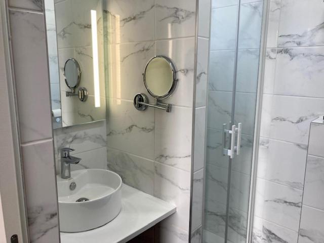 Hôtel Coeur De Loire - Resim 38