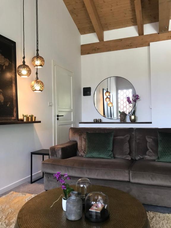 Zdjęcie z galerii obiektu Sotto La Vigna Charm Stay Adults only vacation Appartement Hayloft w mieście Montegrosso dʼAsti