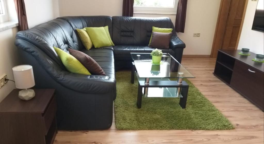 Część wypoczynkowa w obiekcie Apartments Battistutti - Free Private Parking