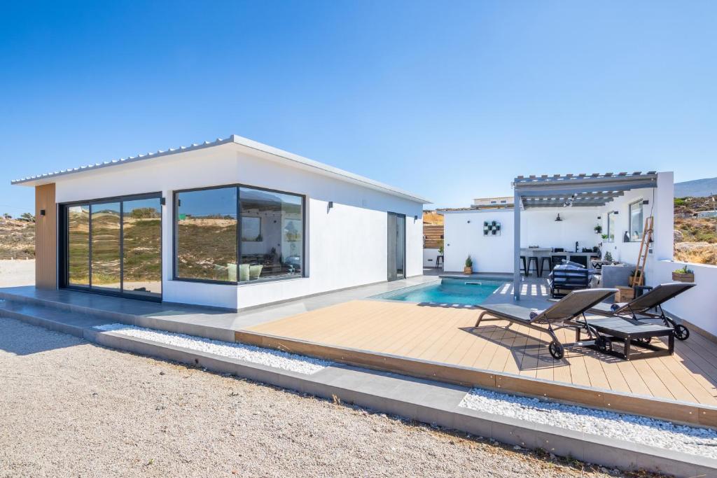Πισίνα στο ή κοντά στο Villa Pleiades