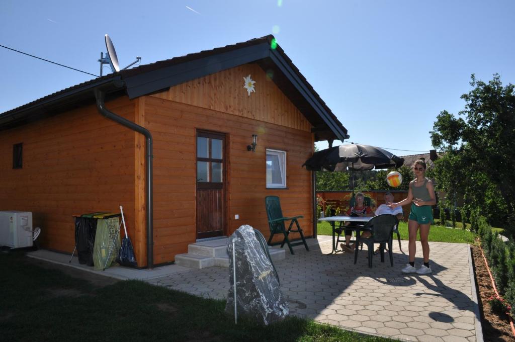 Budova, kde se prázdninový dům nachází
