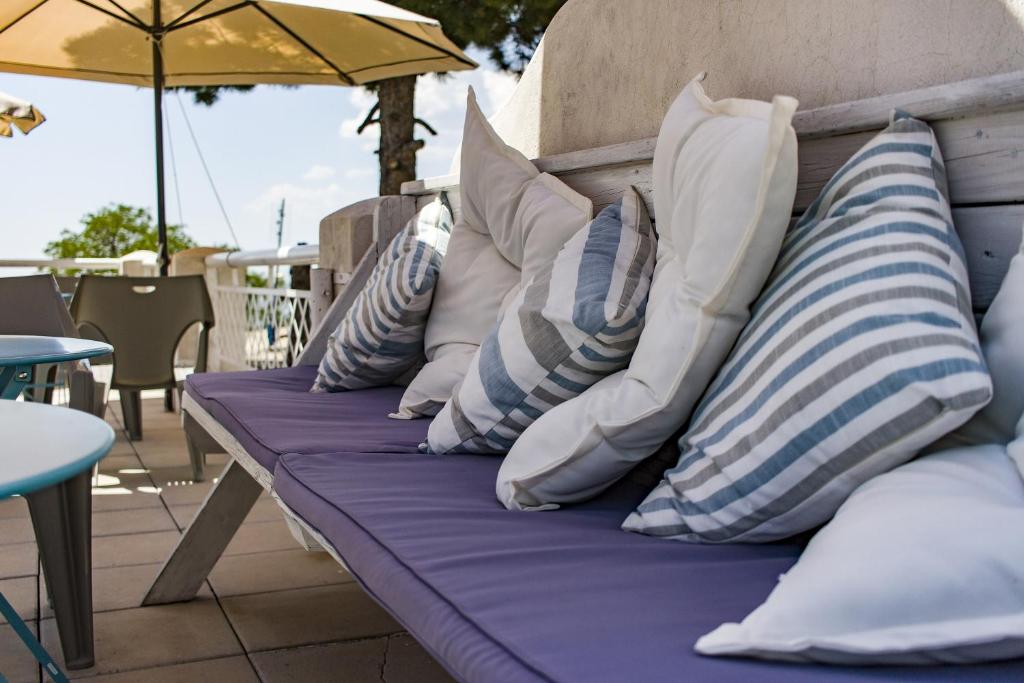 Posedenie v ubytovaní Hotel Mitikas