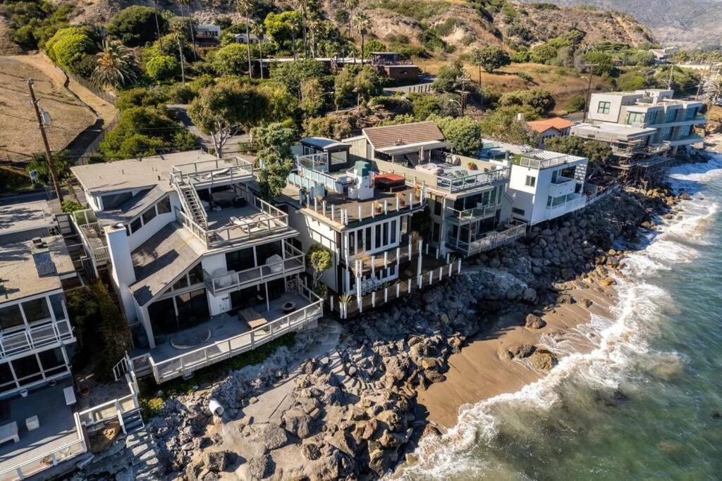 Coastline Villa In Malibu (EE.UU. Malibú)