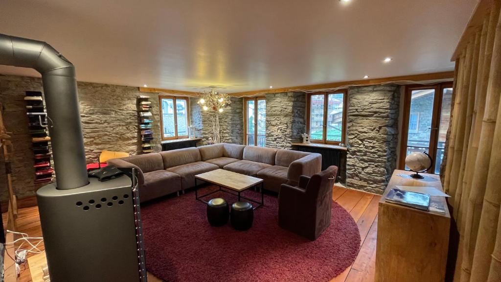 Posezení v ubytování Stegmatte - Unique luxury triplex apartment for 10 persons