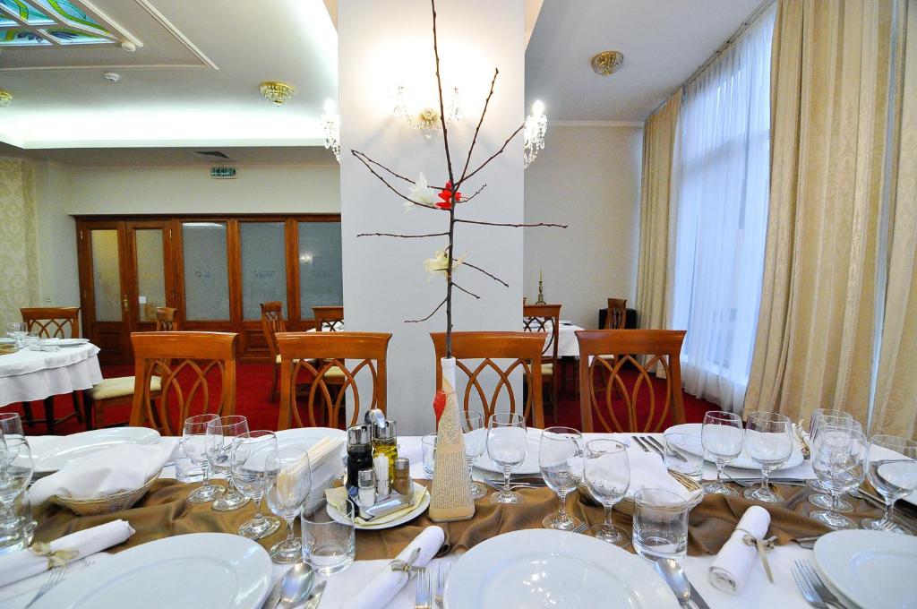 Restaurace v ubytování Hotel Maxim