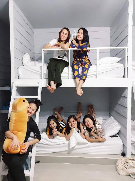 บ้านไม้หอมบูติค สวนผึ้ง - Sala Familiar Con Terraza
