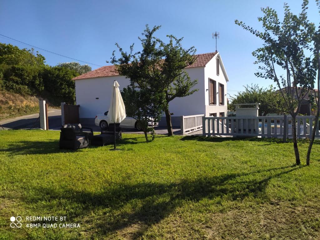 Vonkajšia záhrada v ubytovaní Casa Surf Lanzada