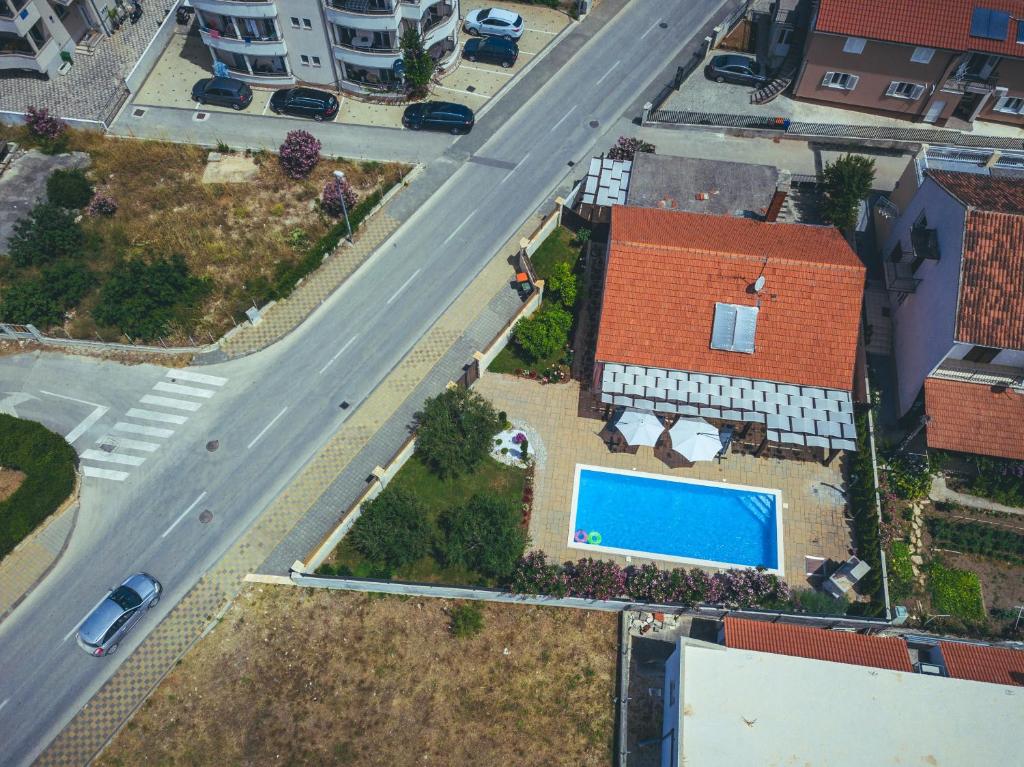 Bazén v ubytovaní Villa Magdalena, Biograd na Moru alebo v jeho blízkosti