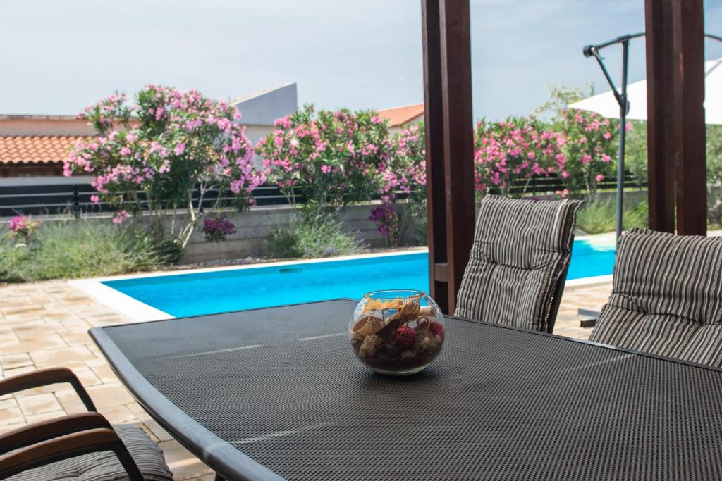 Bazén v ubytovaní Villa Magdalena, Biograd na Moru alebo v jeho blízkosti