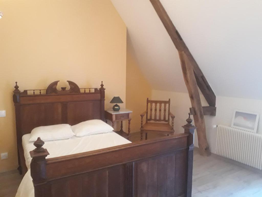 Posteľ alebo postele v izbe v ubytovaní Grand gîte au château de Betz-le-Château