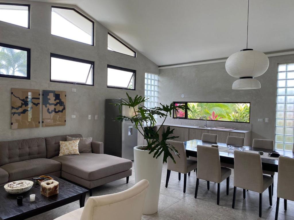 Casa DeLirios