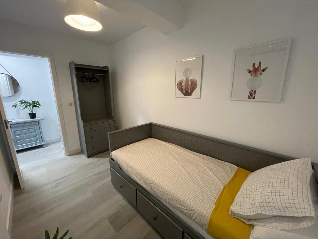 Posteľ alebo postele v izbe v ubytovaní LUMINOSO APARTAMENTO RECIÉN REFORMADO
