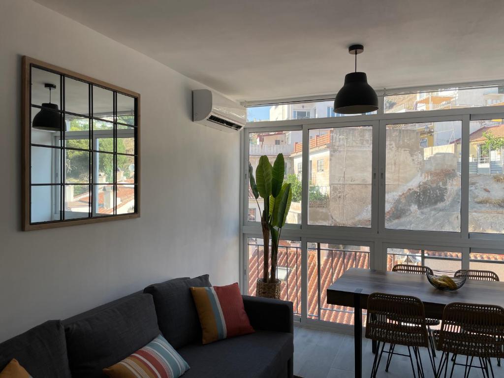 Posedenie v ubytovaní LUMINOSO APARTAMENTO RECIÉN REFORMADO