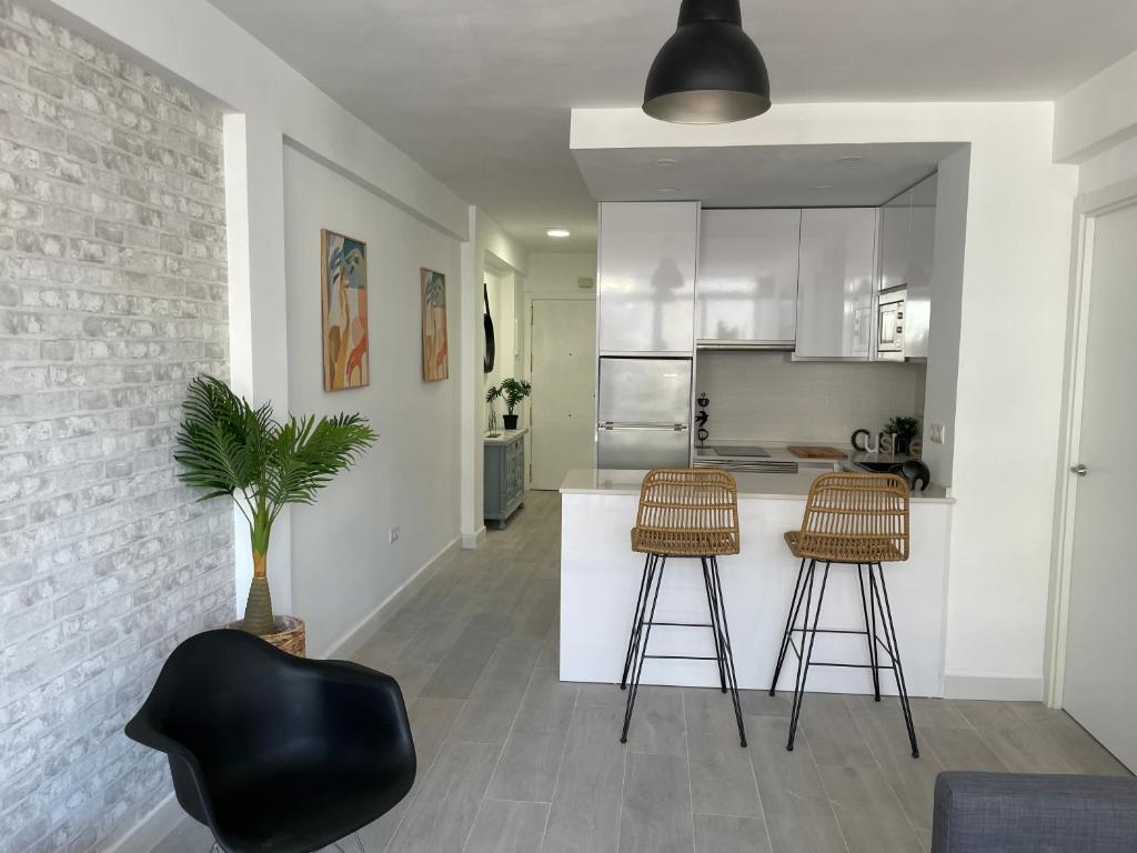 Kuchyňa alebo kuchynka v ubytovaní LUMINOSO APARTAMENTO RECIÉN REFORMADO