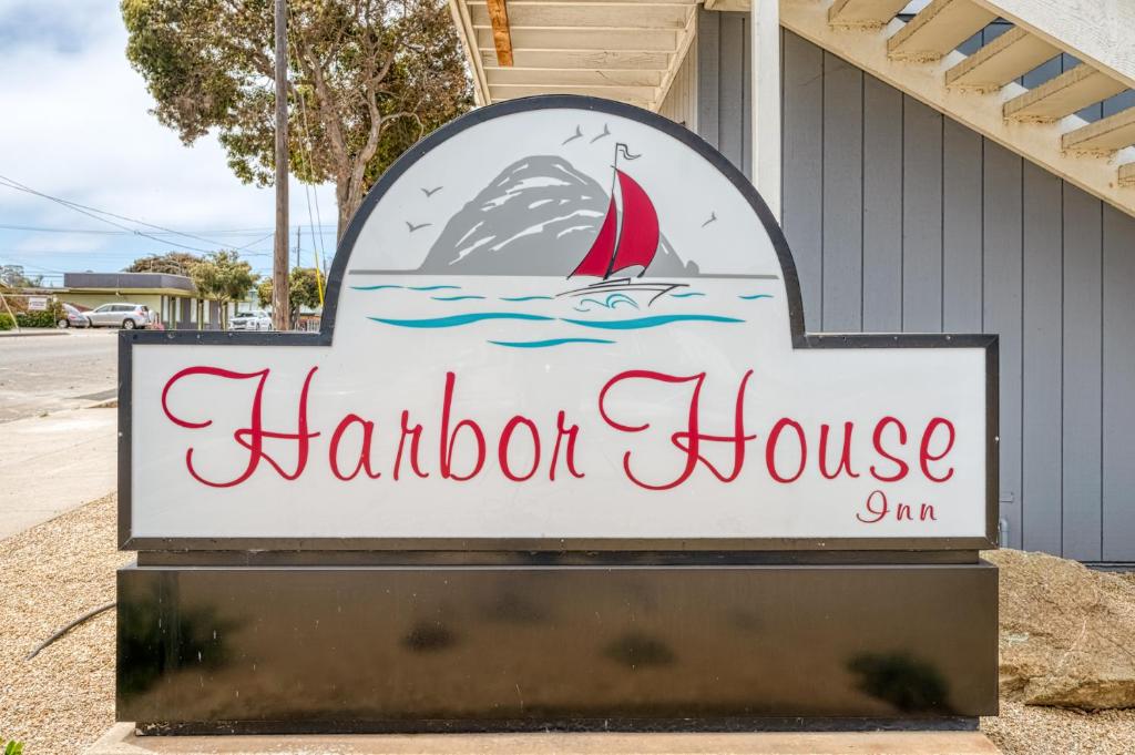 Harbor House Inn photo