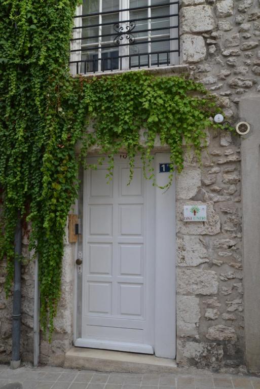 Fotografie z fotogalerie ubytování DNJ Appart Hotel v destinaci Meung-sur-Loire