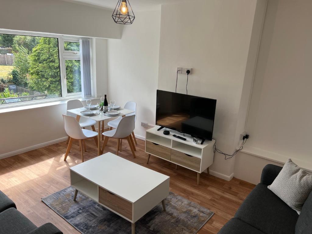 The Lambourne - 2 Bed - Contractors - Corporate stays
