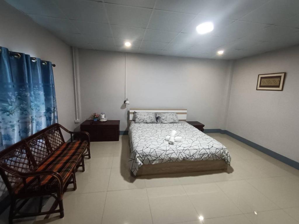 Muangchaem House - Chambre Double Avec Salle De Bain Privée