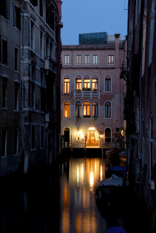 All’Angelo Art Hotel - Resim 16