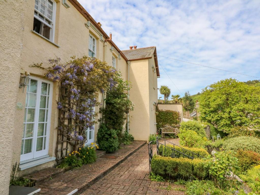 Pebbles, Lynton (updated prices 2024)