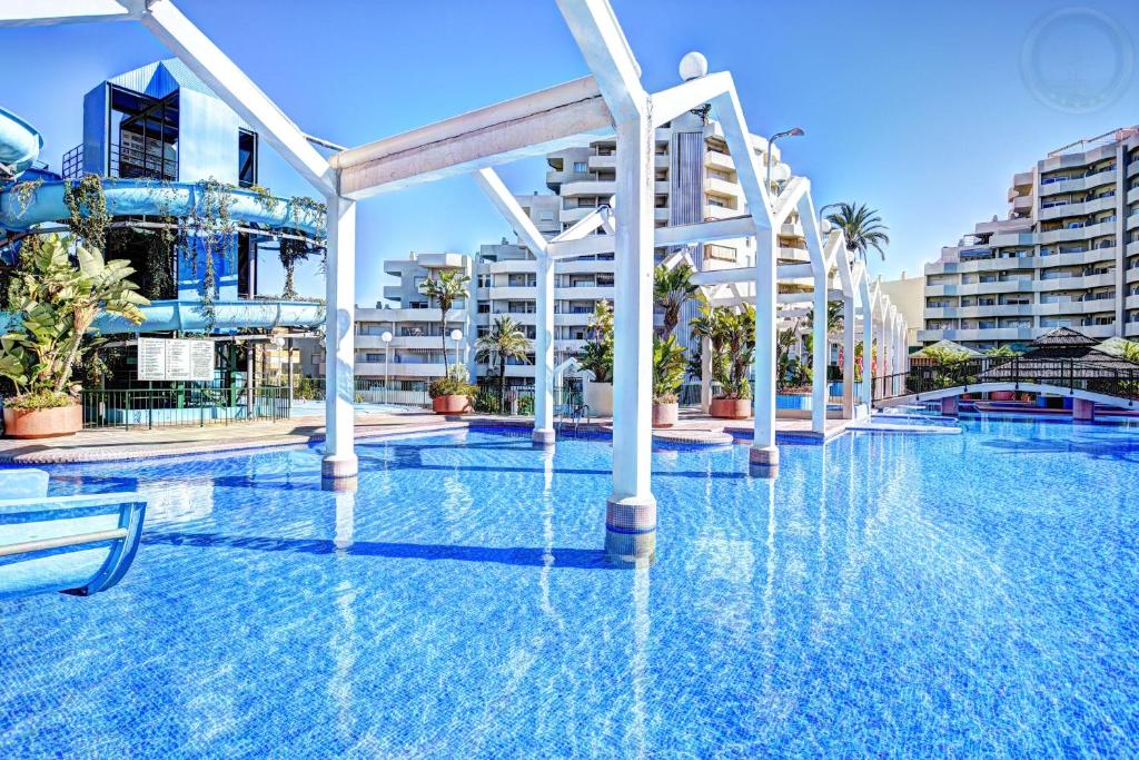 Bazén v ubytovaní Beachfront-Parque Paloma-Modern-Panoramic Views! alebo v jeho blízkosti