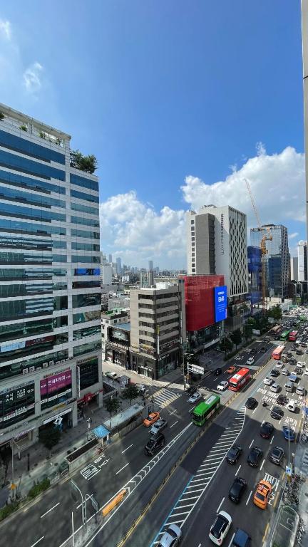 Vista generica su Seul o vista sulla città dall'interno dell'appartamento