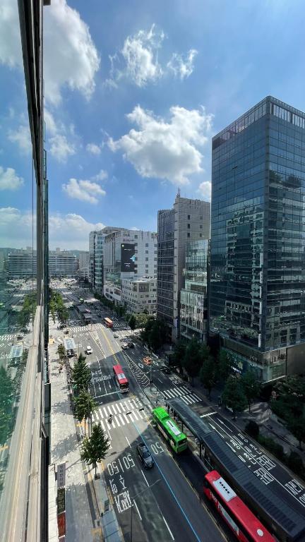 Vista generica su Seul o vista sulla città dall'interno dell'appartamento
