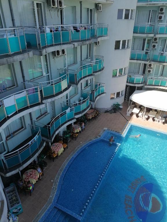 Bazén v ubytování Hotel Sunset Beach nebo v jeho okolí