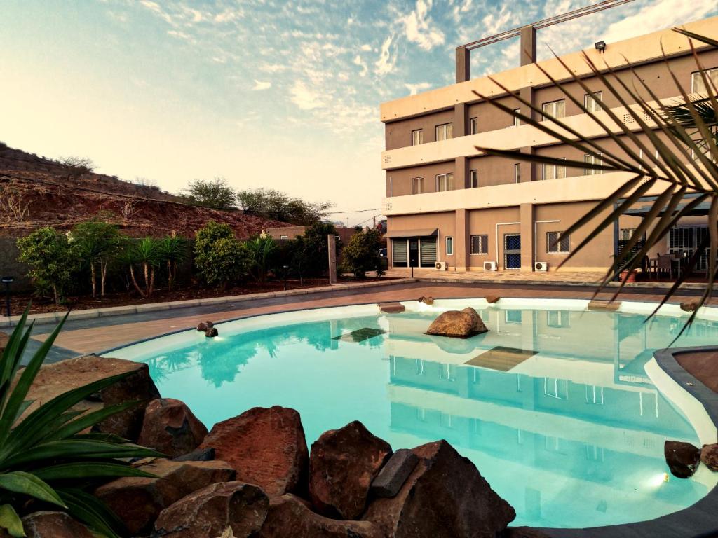 Bazén v ubytování Praia Capital Residence Aparthotel nebo v jeho okolí