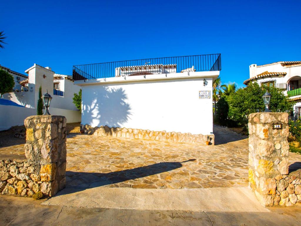 Villa Moreana by Interhome, Monte Pego – Precios actualizados ...