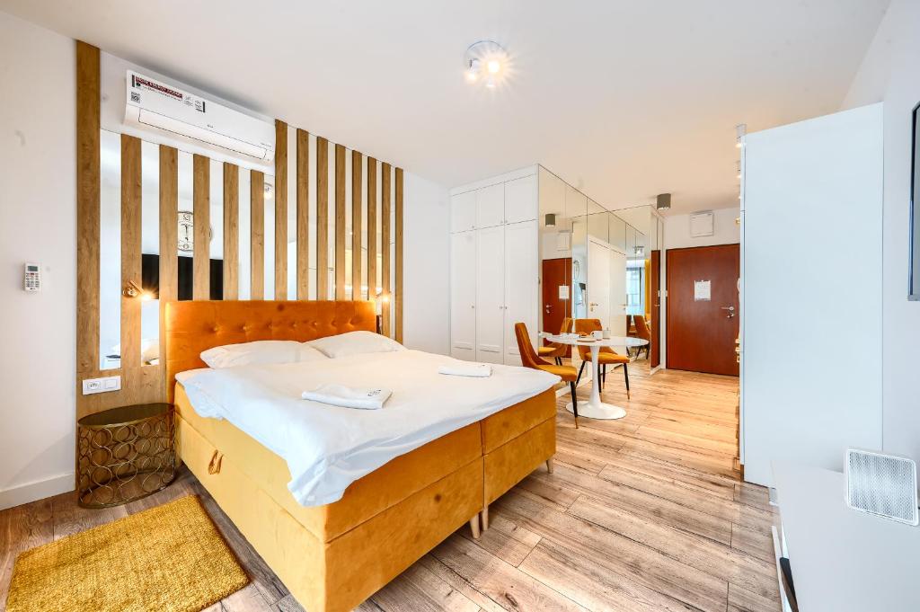 Posteľ alebo postele v izbe v ubytovaní Wola Luxury Stay