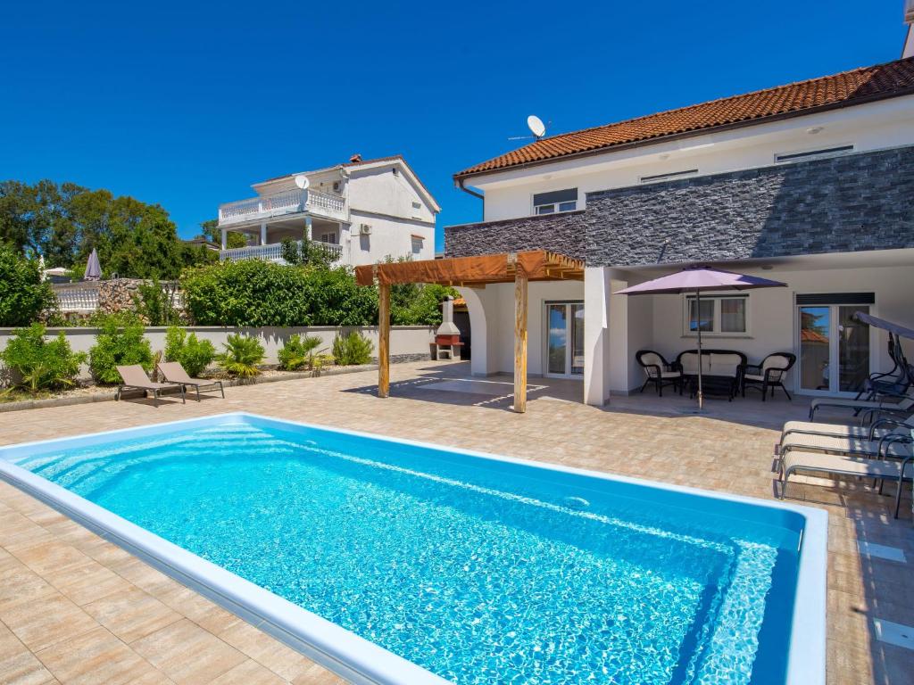 Holiday Home Villa Mira by Interhome